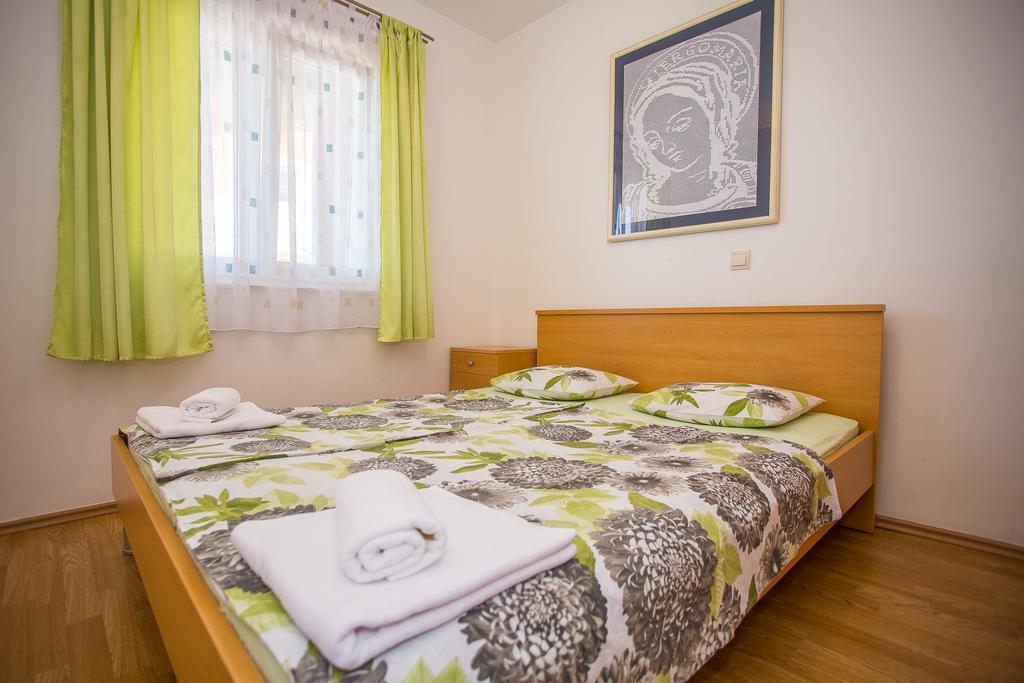 Apartments Mira Kastela Dış mekan fotoğraf